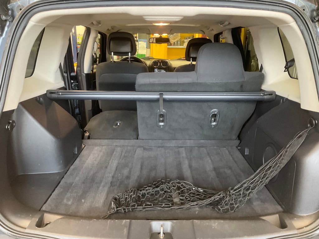 Used 2014 Jeep Patriot Latitude w/ Sun/Sound Group AWD/4WD image 26