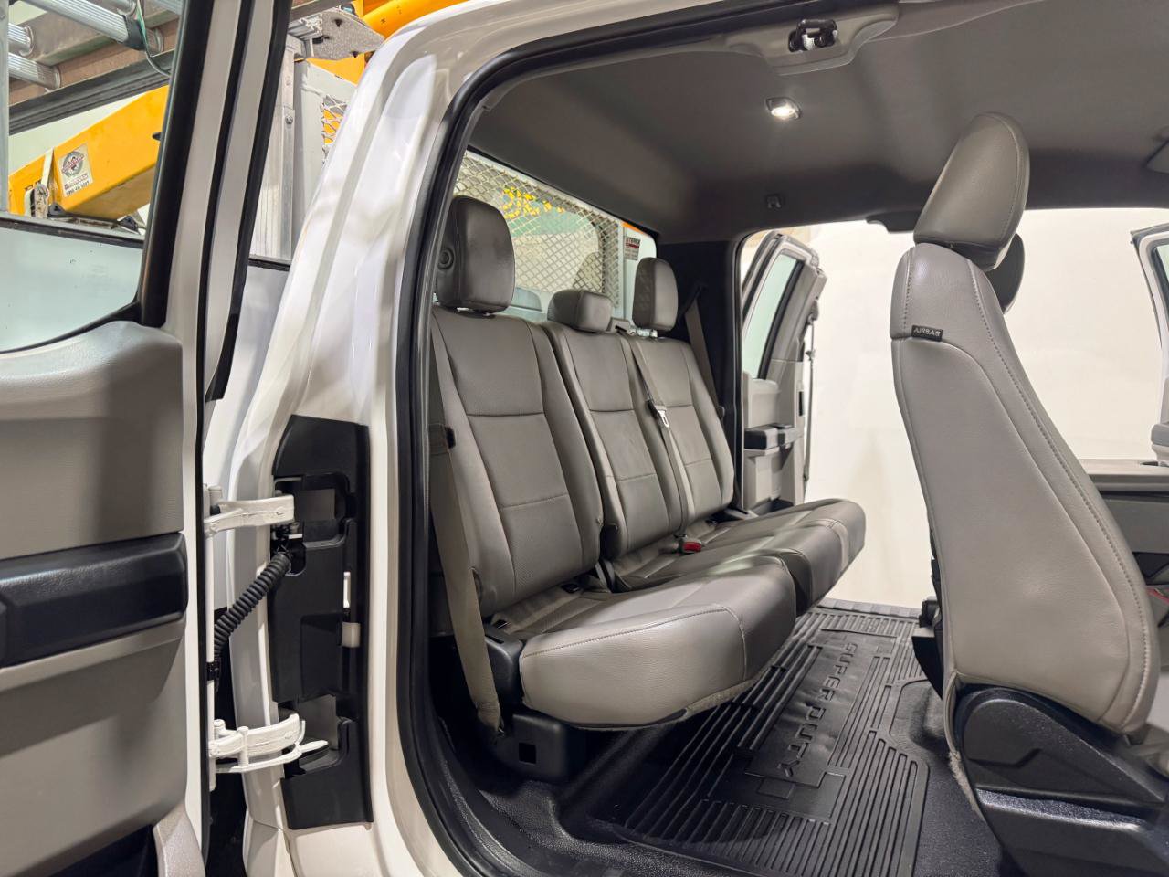 Used 2017 Ford F550 2WD SuperCab Super Duty image 20