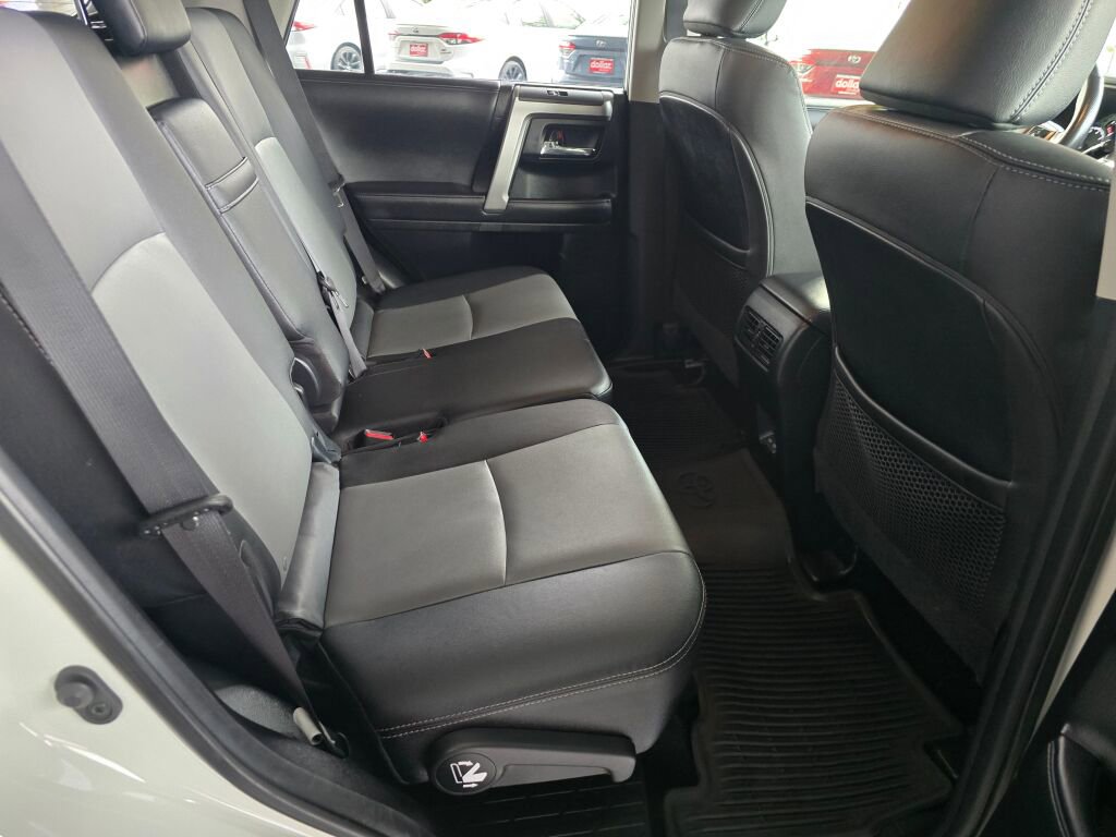 Used 2024 Toyota 4Runner SR5 Premium w/ Moonroof Package AWD/4WD image 15