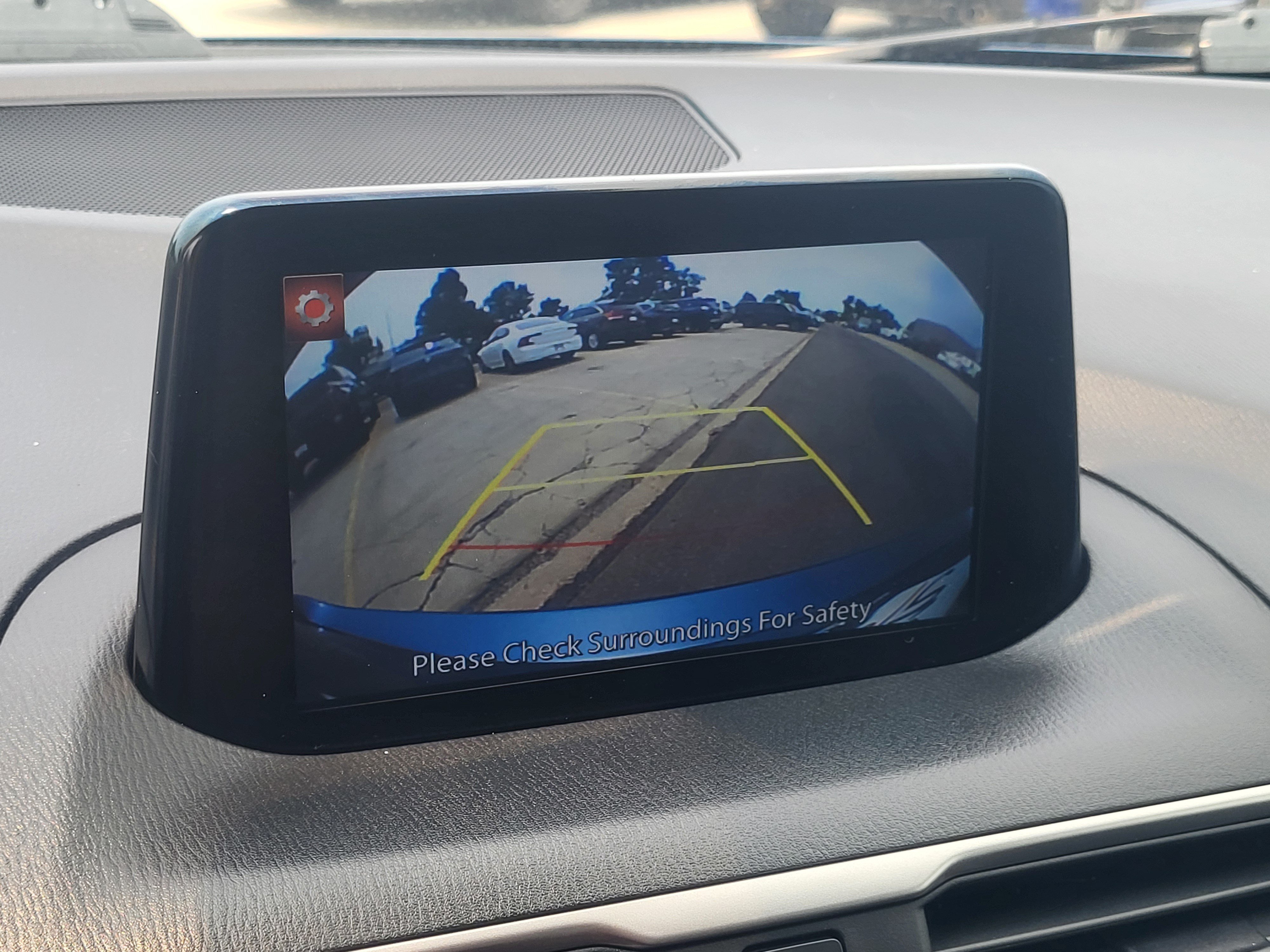 Used 2018 MAZDA MAZDA3 Touring FWD image 18