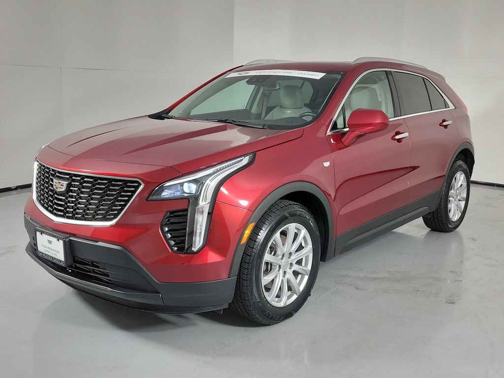 Used 2023 Cadillac XT4 Luxury w/ Driver Awareness Package FWD image 2