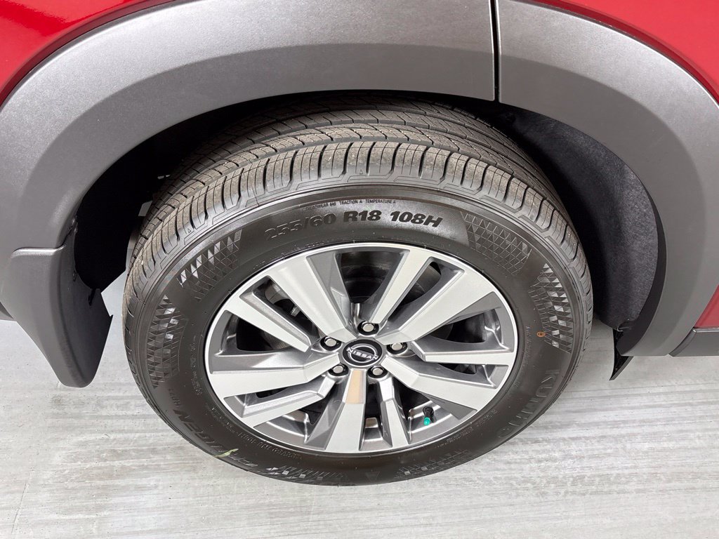 New 2026 Nissan Pathfinder SL FWD image 10