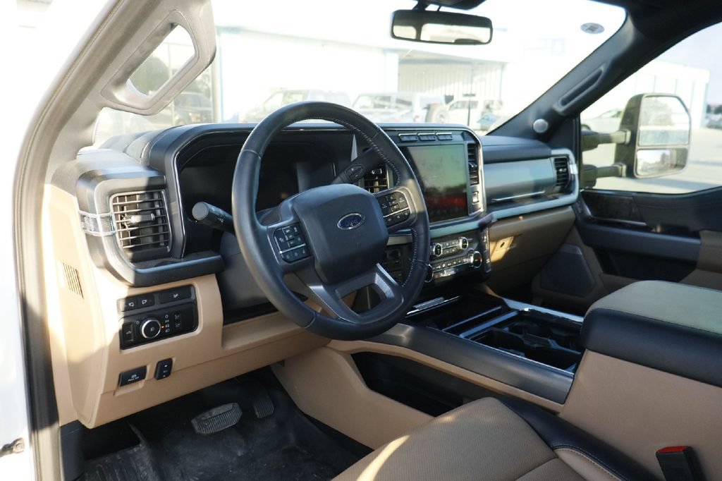 Used 2024 Ford F350 Lariat w/ Lariat Ultimate Package AWD/4WD image 10