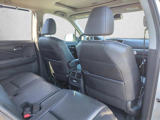 Used 2022 Honda Pilot Special Edition image 16