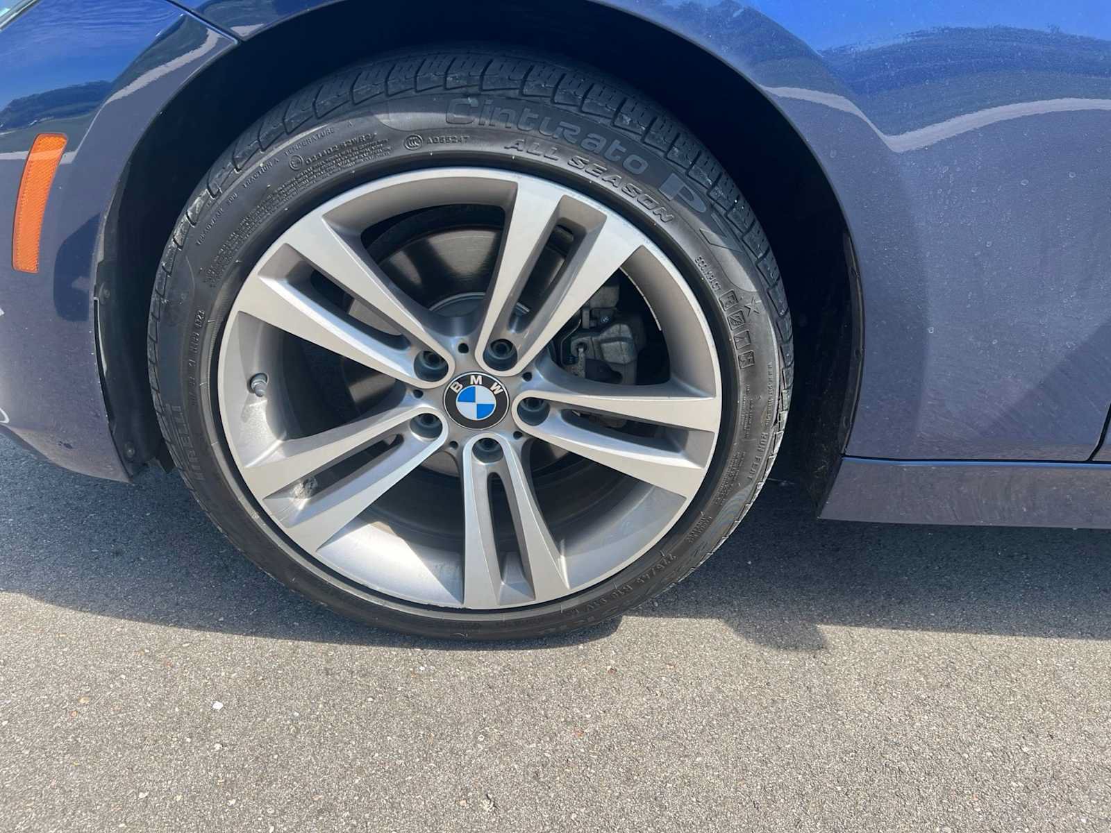 Used 2018 BMW 330i xDrive Wagon AWD/4WD image 23