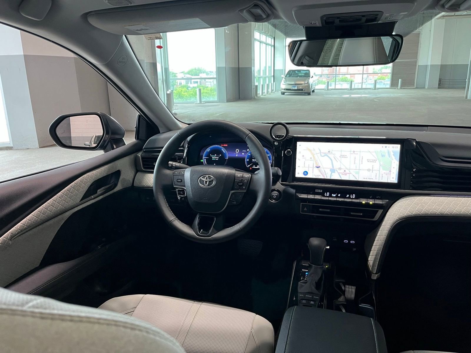 Used 2026 Toyota Camry XLE FWD image 40