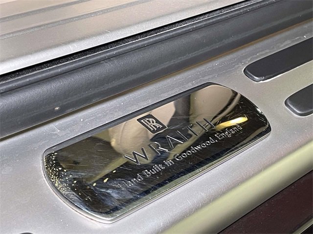 Used 2014 Rolls-Royce Wraith image 18