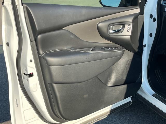 Used 2020 Nissan Murano SL w/ Moonroof Package image 31