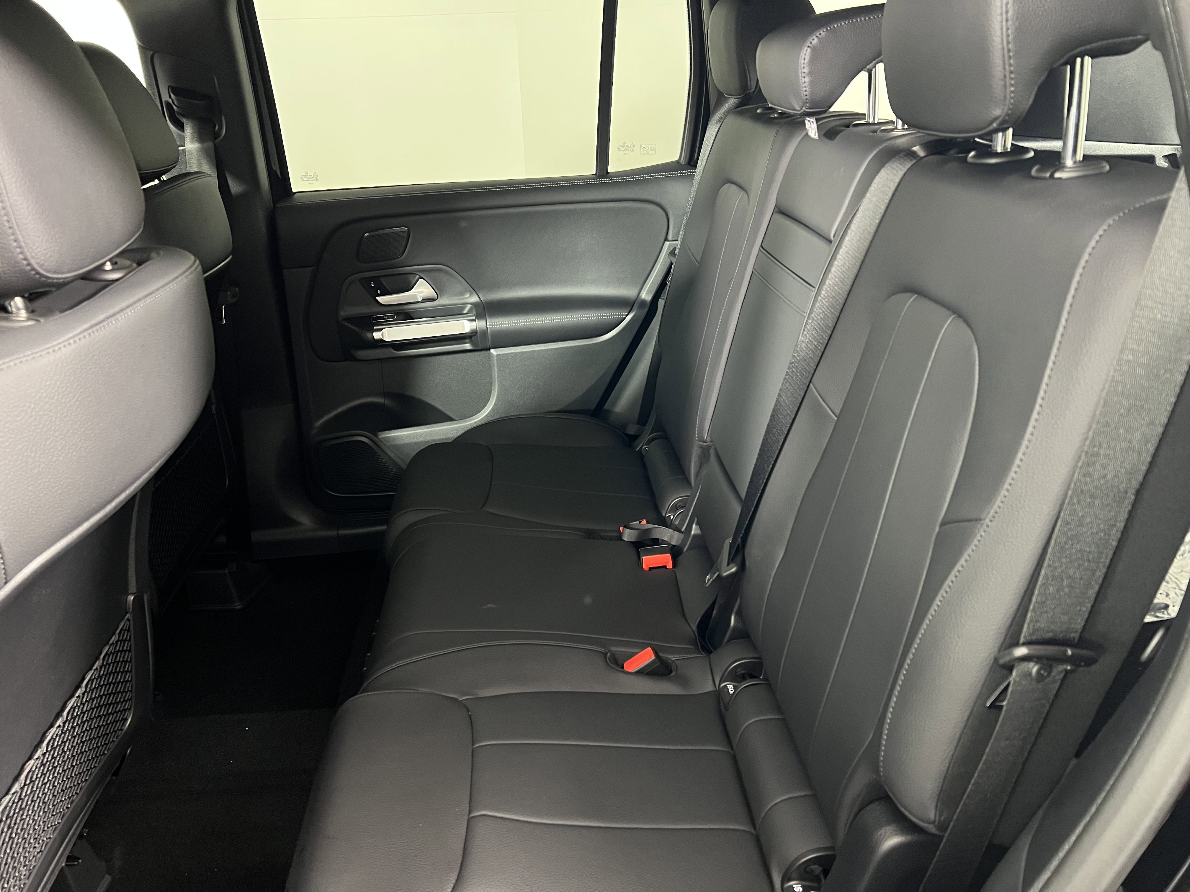 Used 2026 Mercedes-Benz GLB 250 4MATIC image 22