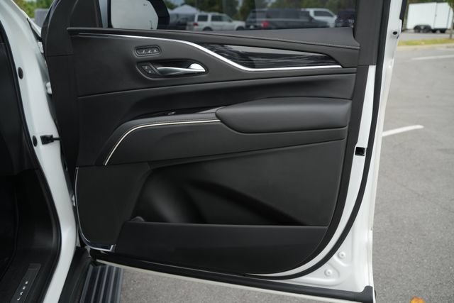 Used 2022 Cadillac Escalade ESV Sport w/ Touring Package AWD/4WD image 22