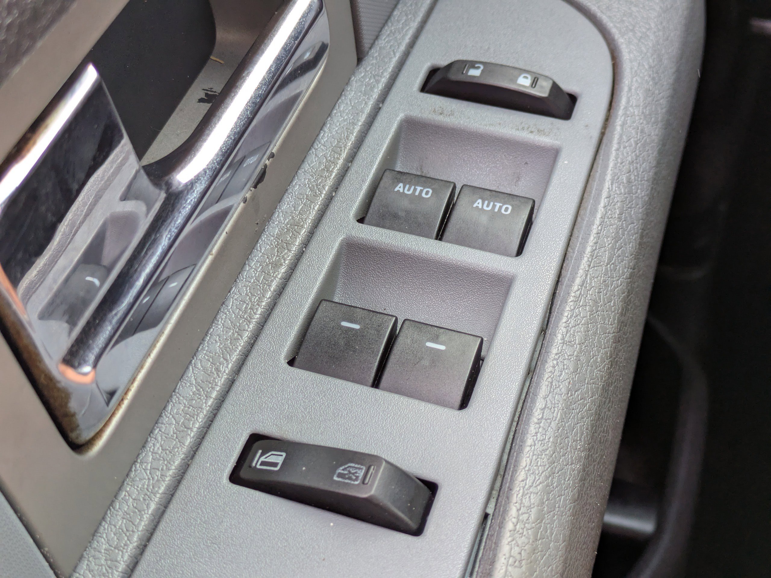 Used 2011 Ford F150 XLT w/ XLT Chrome Pkg image 20