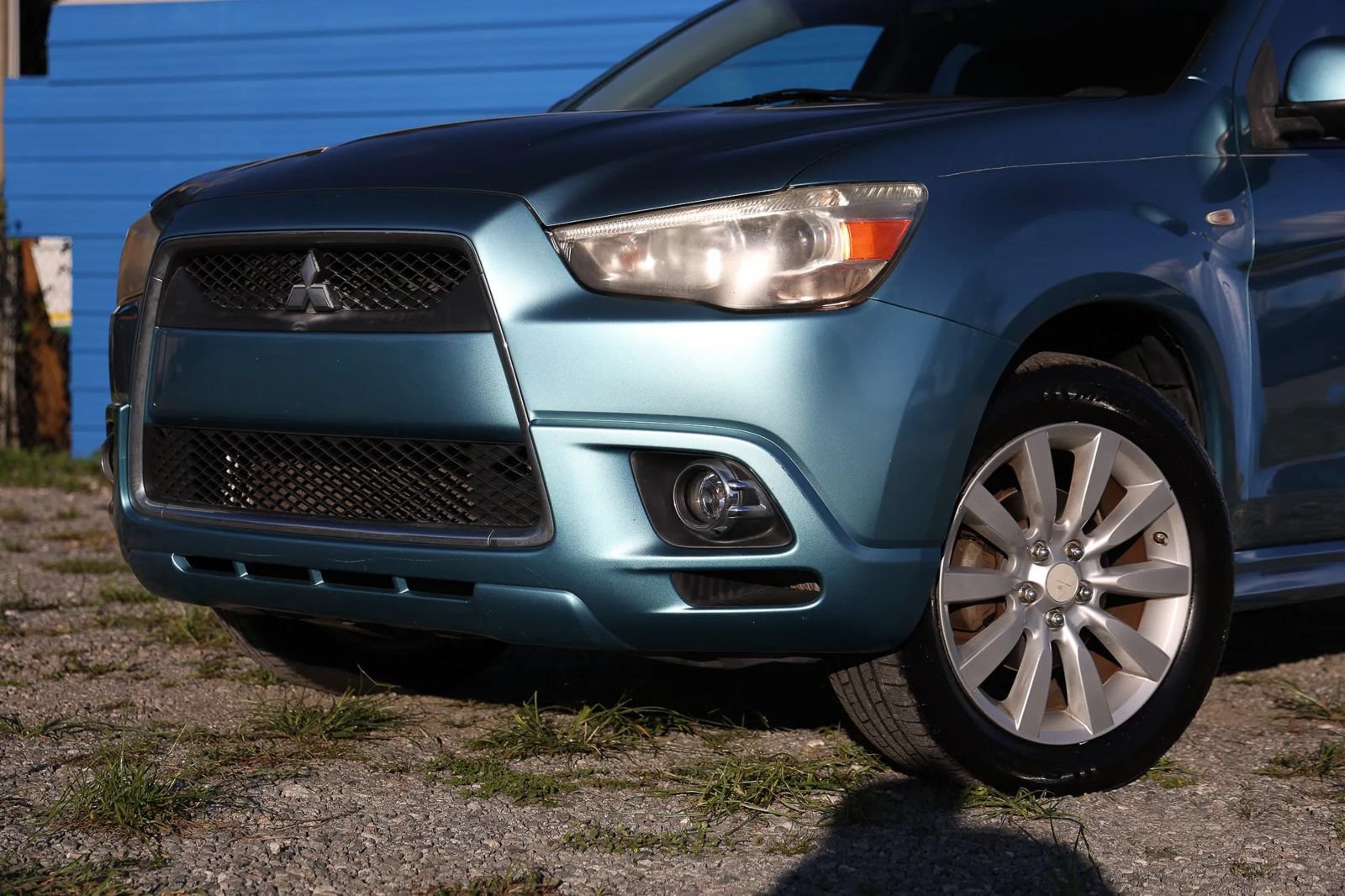 Used 2011 Mitsubishi Outlander Sport SE FWD image 16