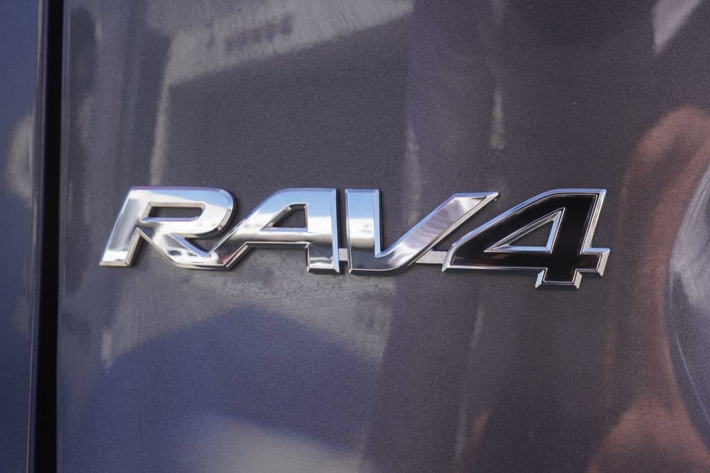 Used 2023 Toyota RAV4 XLE w/ Convenience Package AWD/4WD image 14