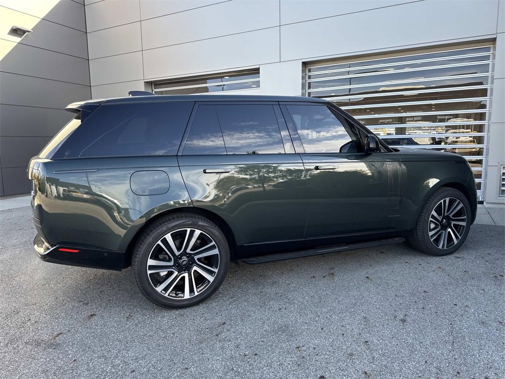 Certified 2023 Land Rover Range Rover SE image 8