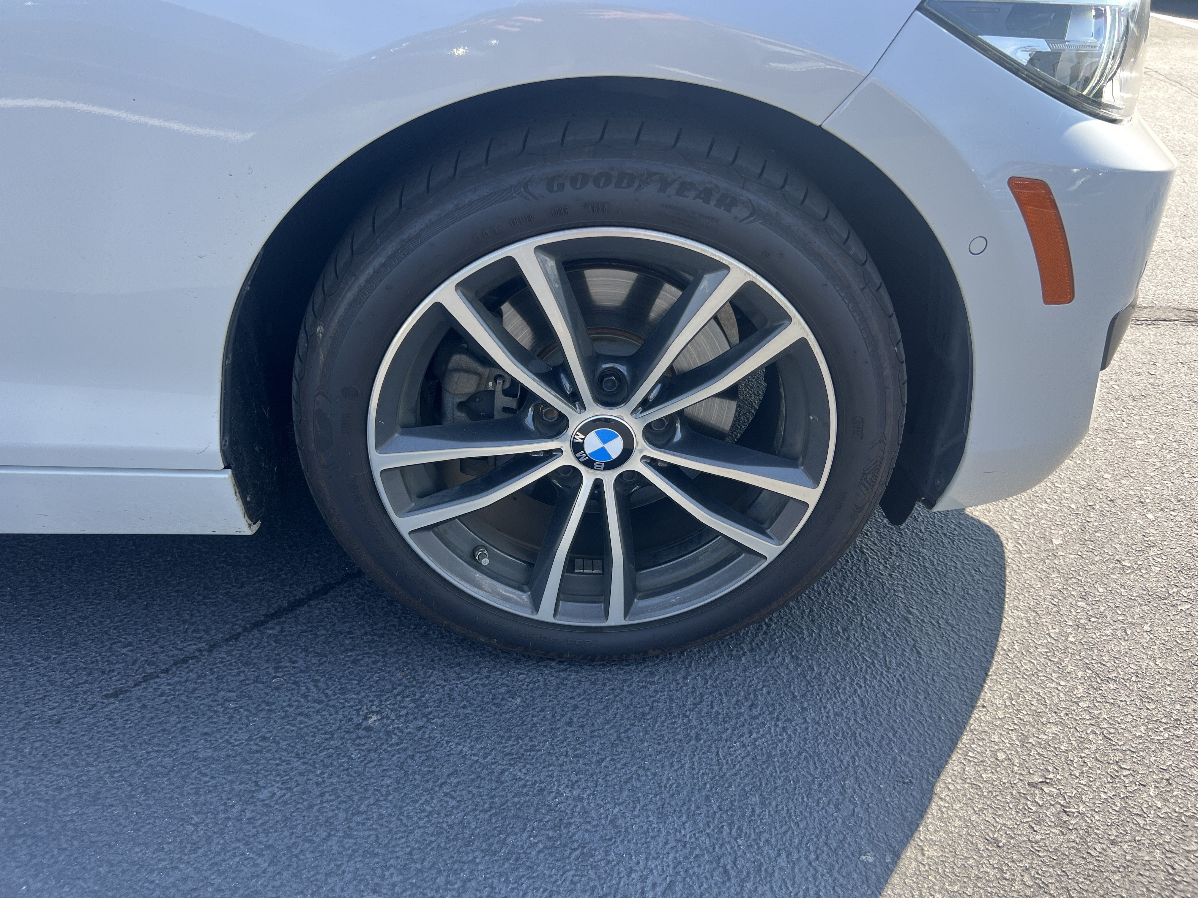 Used 2019 BMW 230i Coupe w/ Premium Package RWD image 12