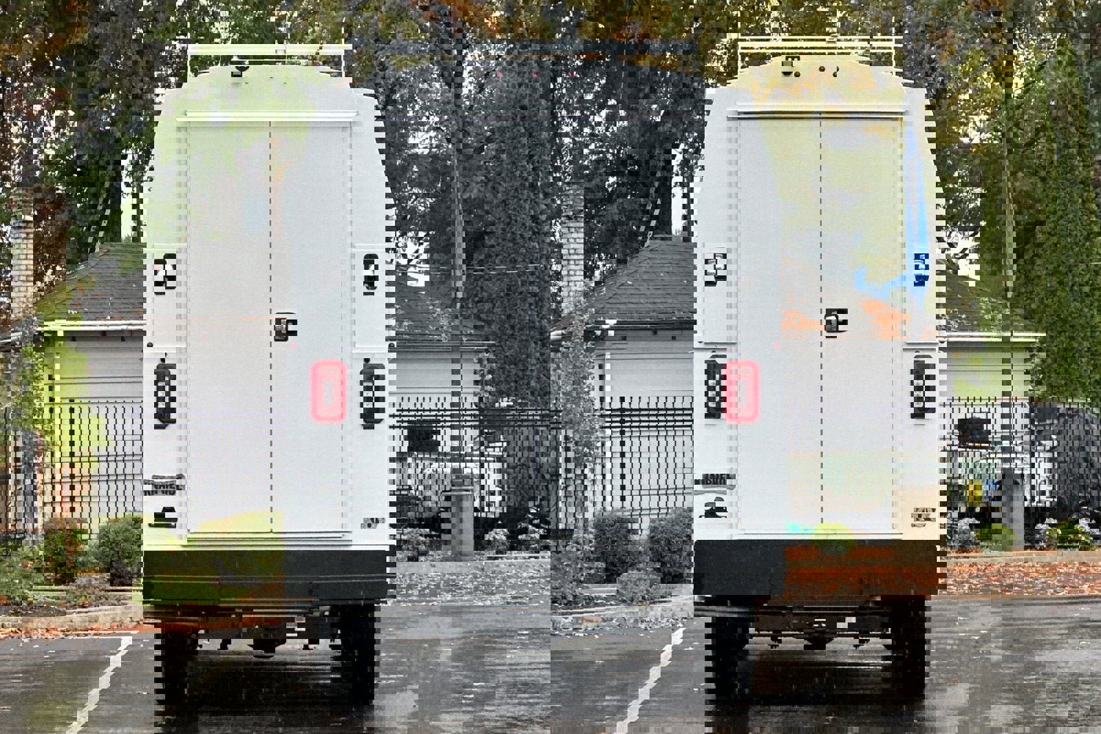 New 2025 GMC Savana 3500 w/ Power Convenience Package image 6