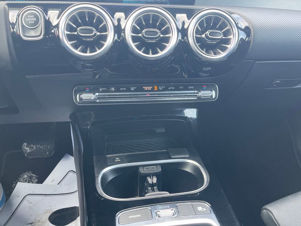 Used 2025 Mercedes-Benz CLA 250 4MATIC image 17