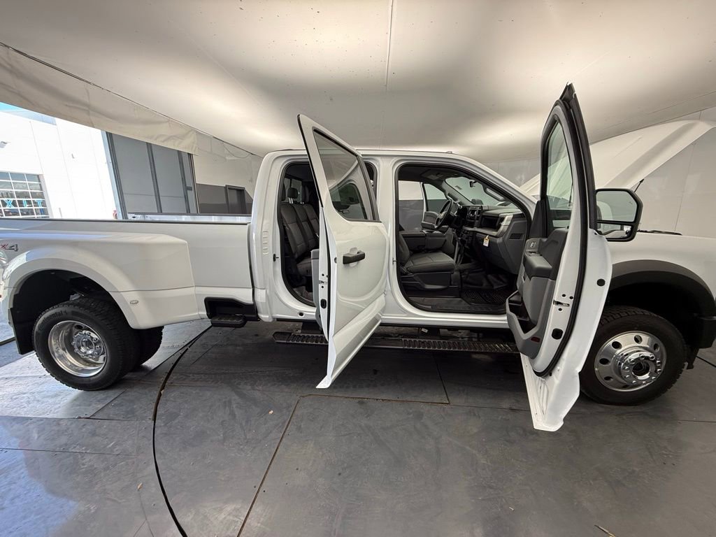 New 2026 Ford F450 XL w/ 360-Degree Camera Package image 19