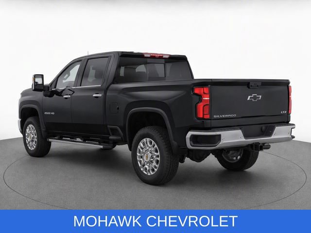Used 2024 Chevrolet Silverado 2500 LTZ w/ LTZ Plus Package AWD/4WD image 4