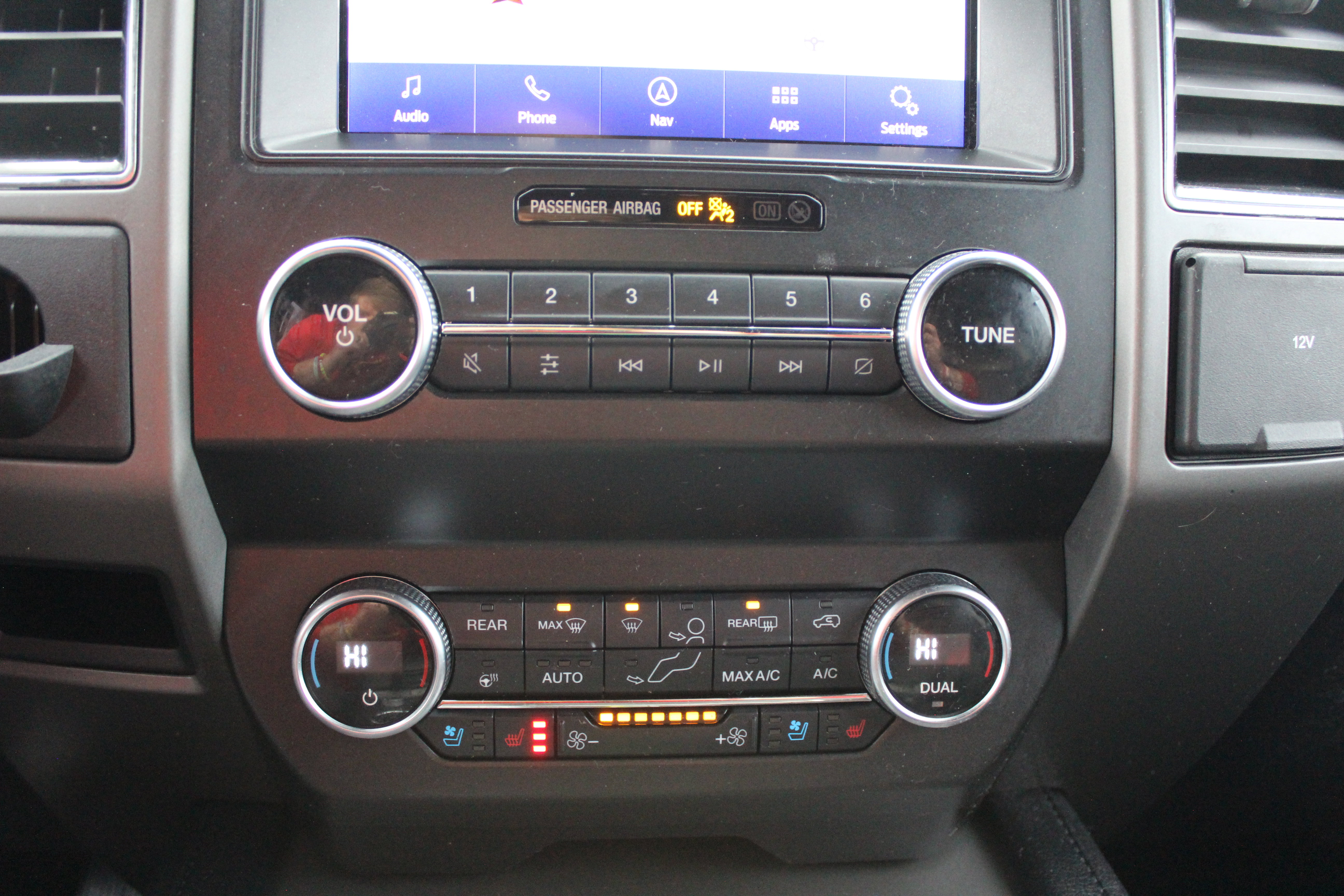 Used 2020 Ford Expedition XLT w/ Equipment Group 202A image 24