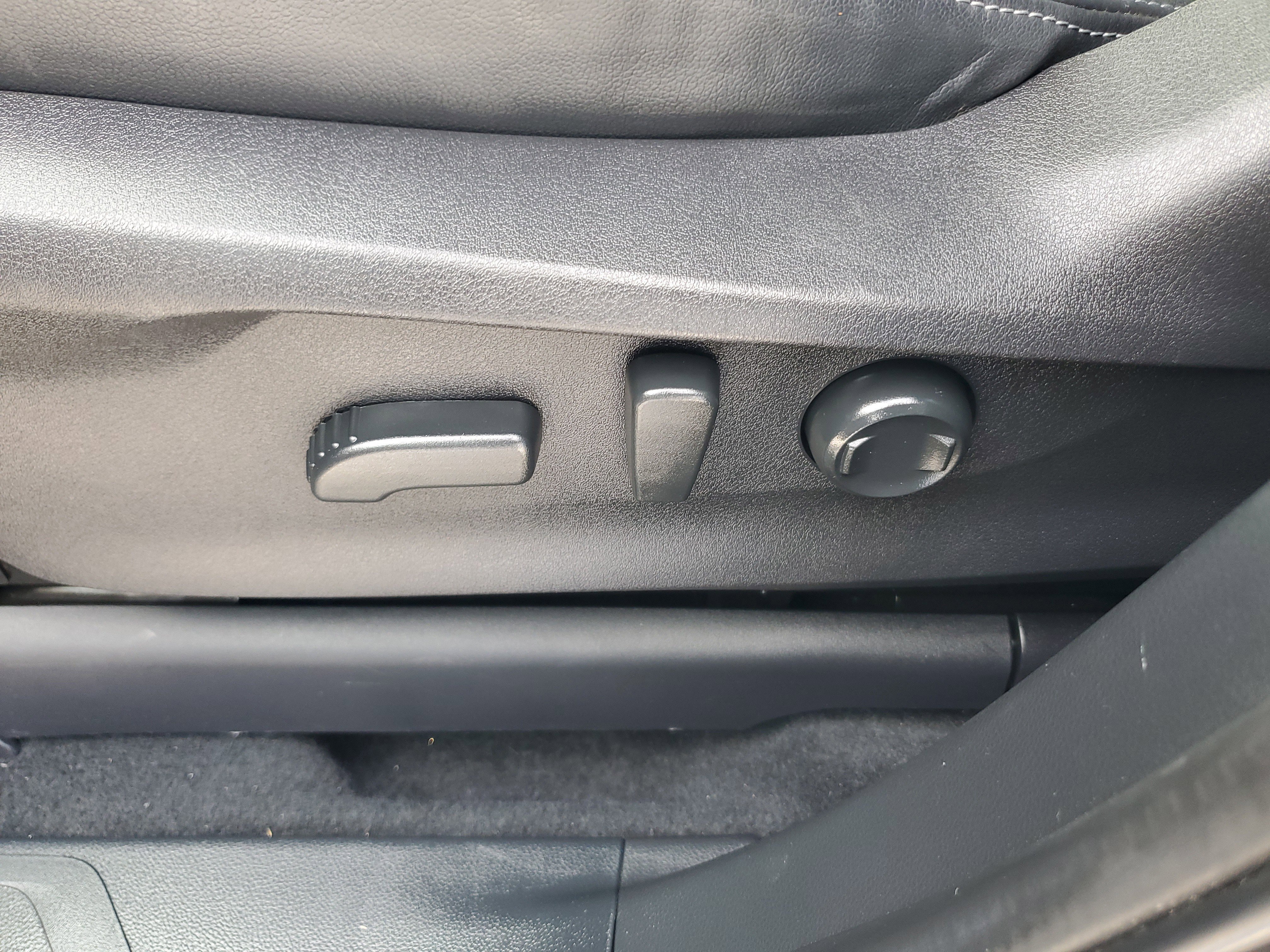 Used 2020 Subaru Ascent Limited w/ Popular Package #3 image 11