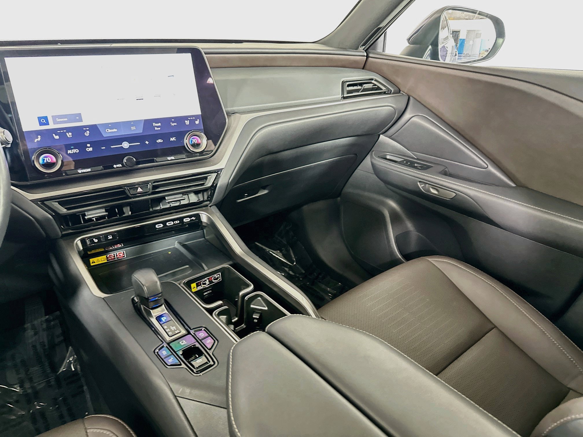 Certified 2024 Lexus TX 350 AWD w/ Captains Chair Package image 23
