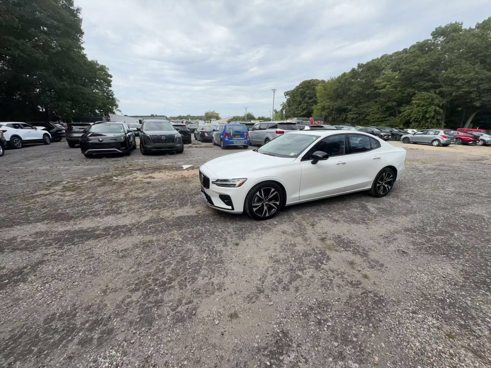 Used 2025 Volvo S60 B5 Core AWD/4WD image 10