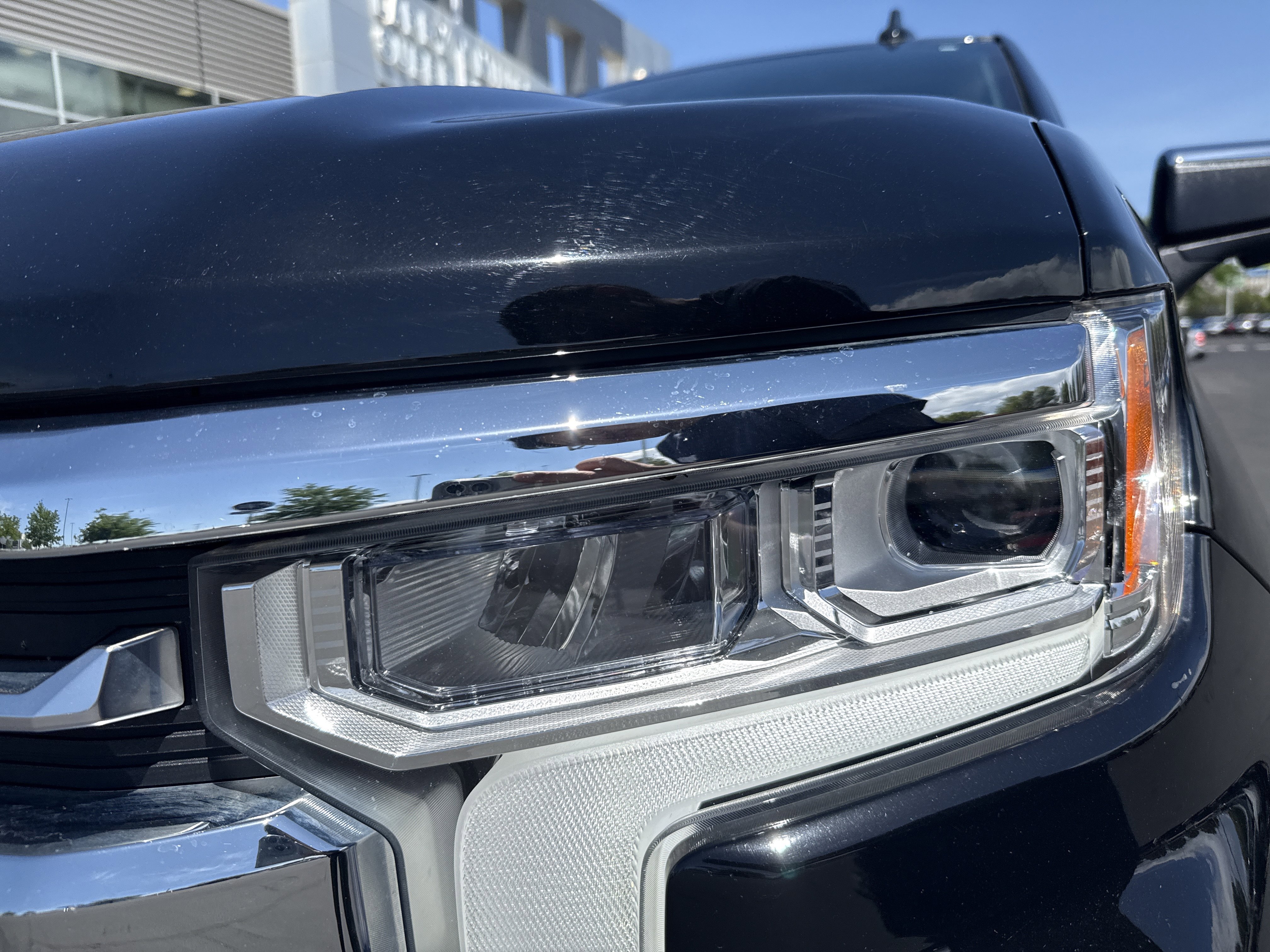 Used 2022 Chevrolet Silverado 1500 LTZ w/ LTZ Premium Package AWD/4WD image 11