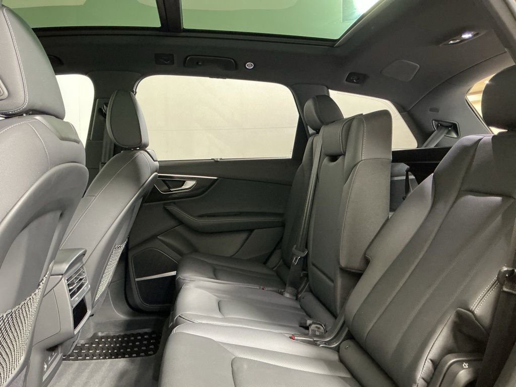 Used 2025 Audi Q7 2.0T Premium Plus image 30