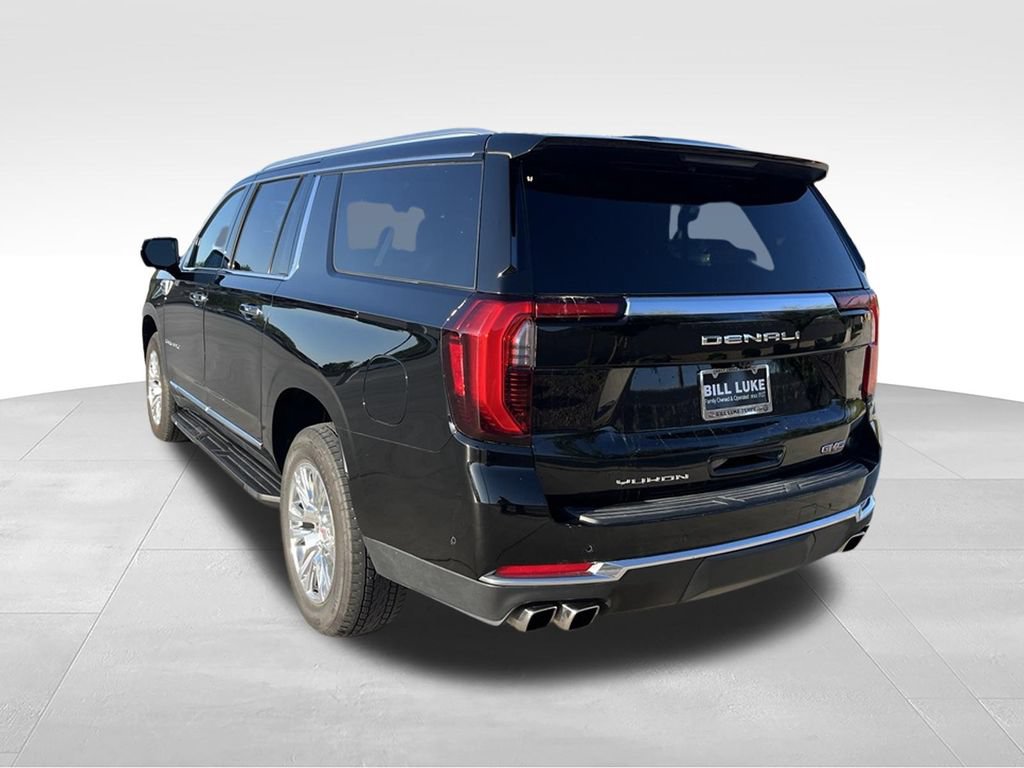 Used 2025 GMC Yukon XL Denali AWD/4WD image 8