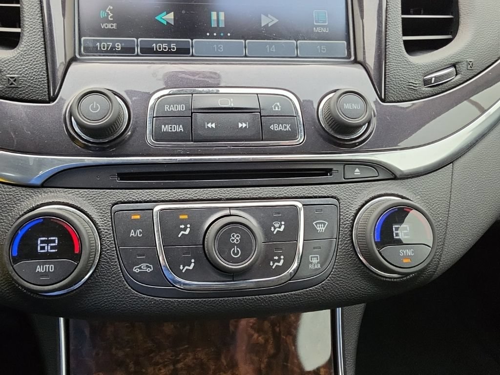 Certified 2015 Chevrolet Impala LT FWD image 14