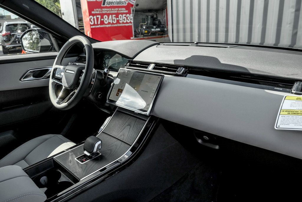 New 2026 Land Rover Range Rover Velar S image 21