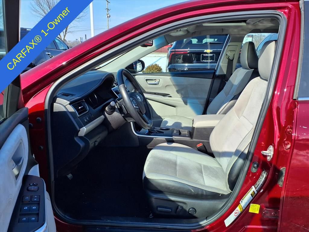 Used 2015 Toyota Camry XLE image 18