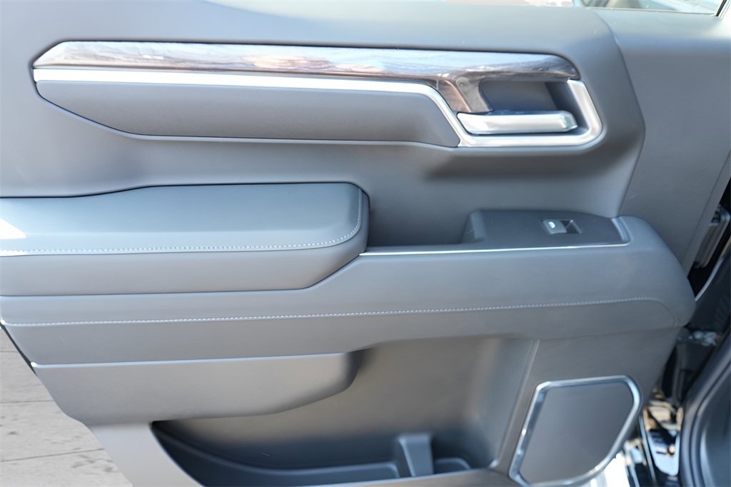 New 2026 Chevrolet Silverado 1500 LTZ w/ LTZ Convenience Package II image 34