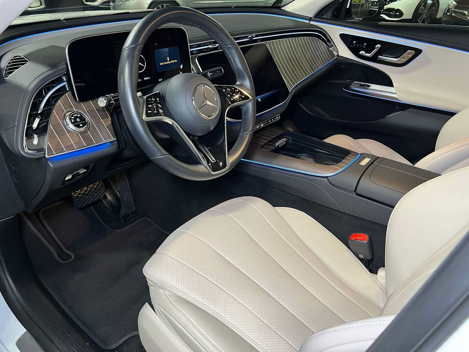 Used 2025 Mercedes-Benz E 350 Sedan image 25