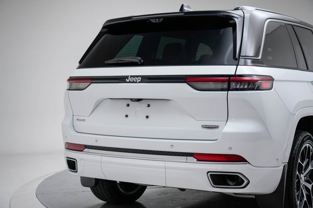 Used 2024 Jeep Grand Cherokee Summit image 12