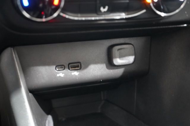 Used 2025 Buick Encore GX Preferred image 29