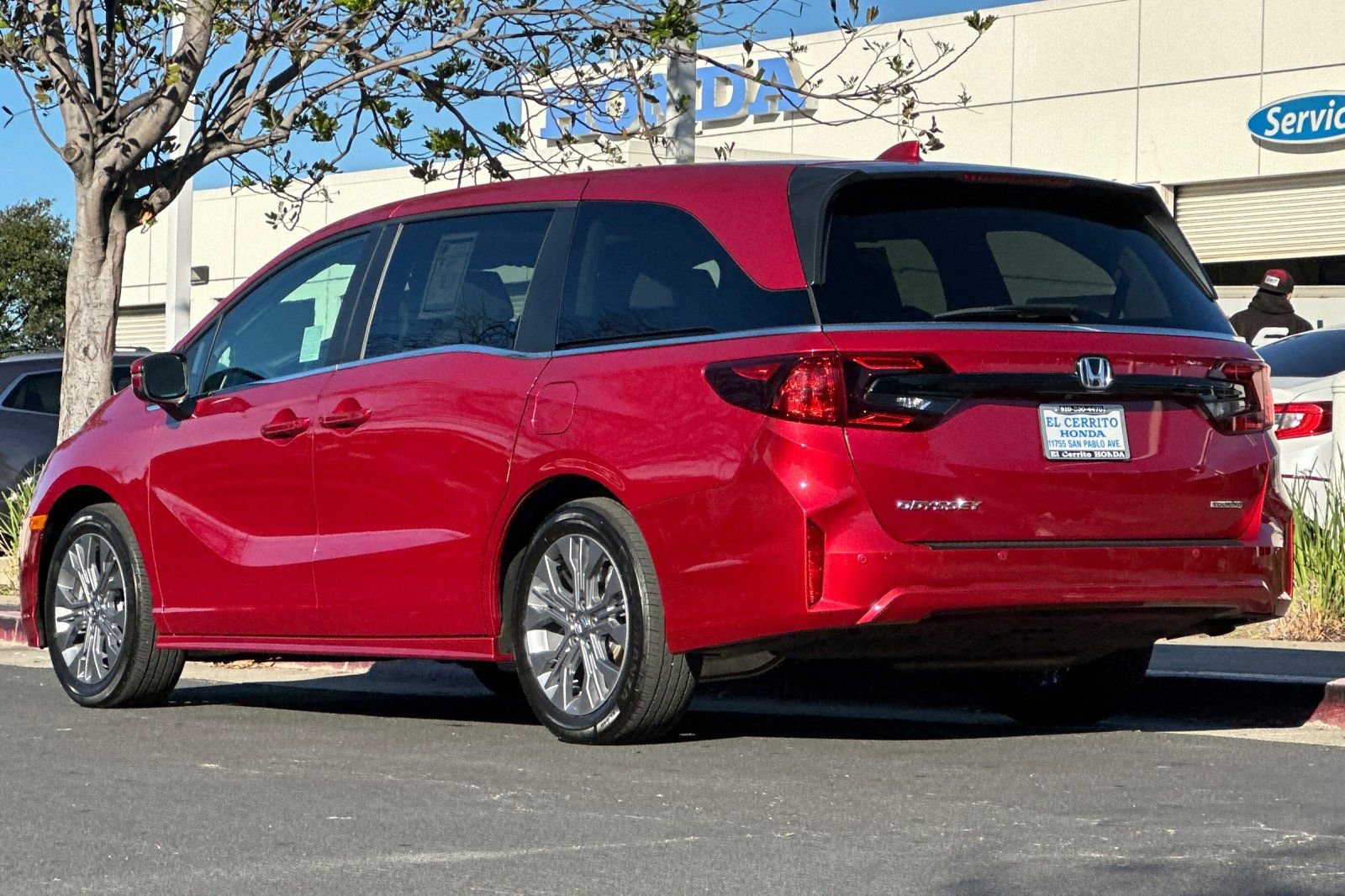 Used 2025 Honda Odyssey Touring image 5