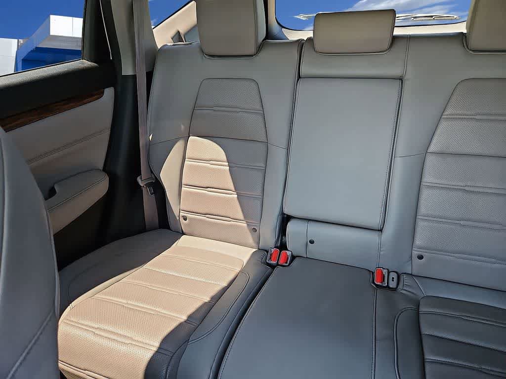 Used 2017 Honda CR-V Touring image 4