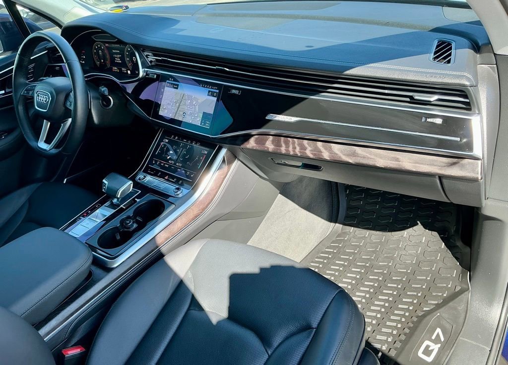 Used 2023 Audi Q7 3.0T Prestige w/ Prestige Package image 24