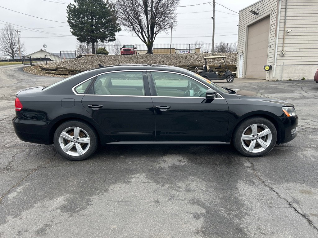Used 2015 Volkswagen Passat 1.8T Limited Edition image 5