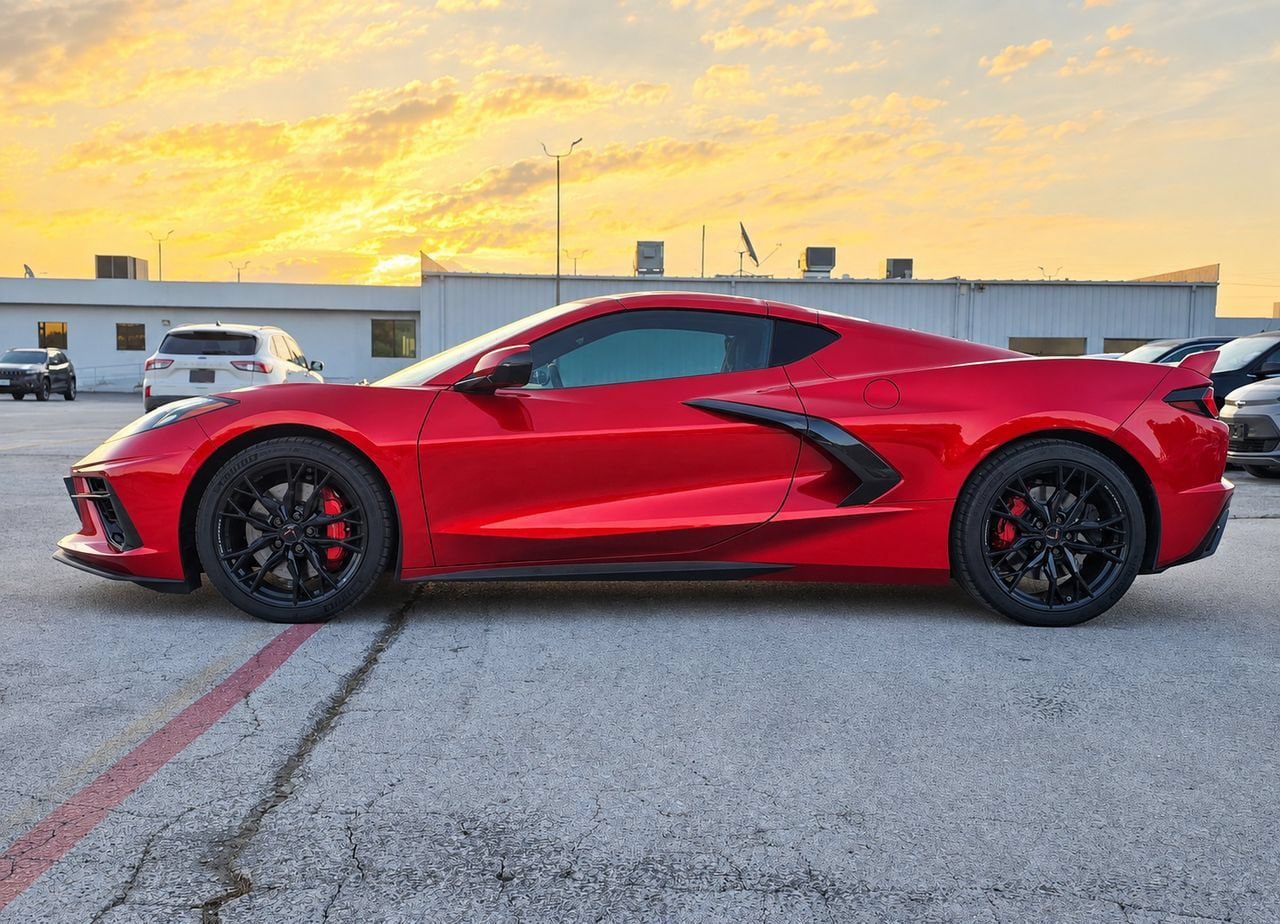Certified 2024 Chevrolet Corvette Stingray Premium Cpe w/ Z51 Performance Package RWD image 7