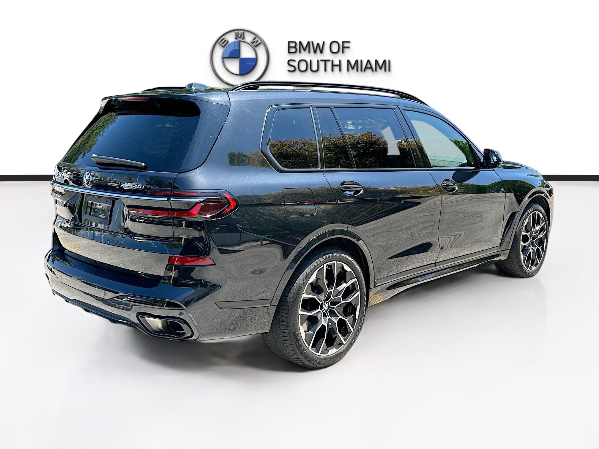 Certified 2023 BMW X7 xDrive40i w/ Executive Package AWD/4WD image 7