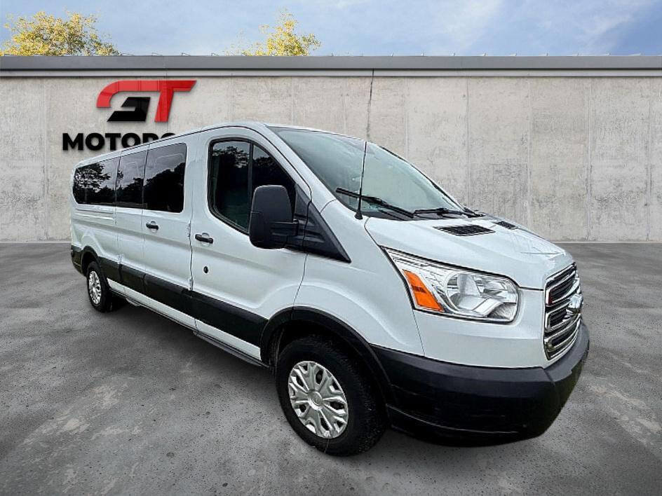 Used 2019 Ford Transit 350 XLT image 3