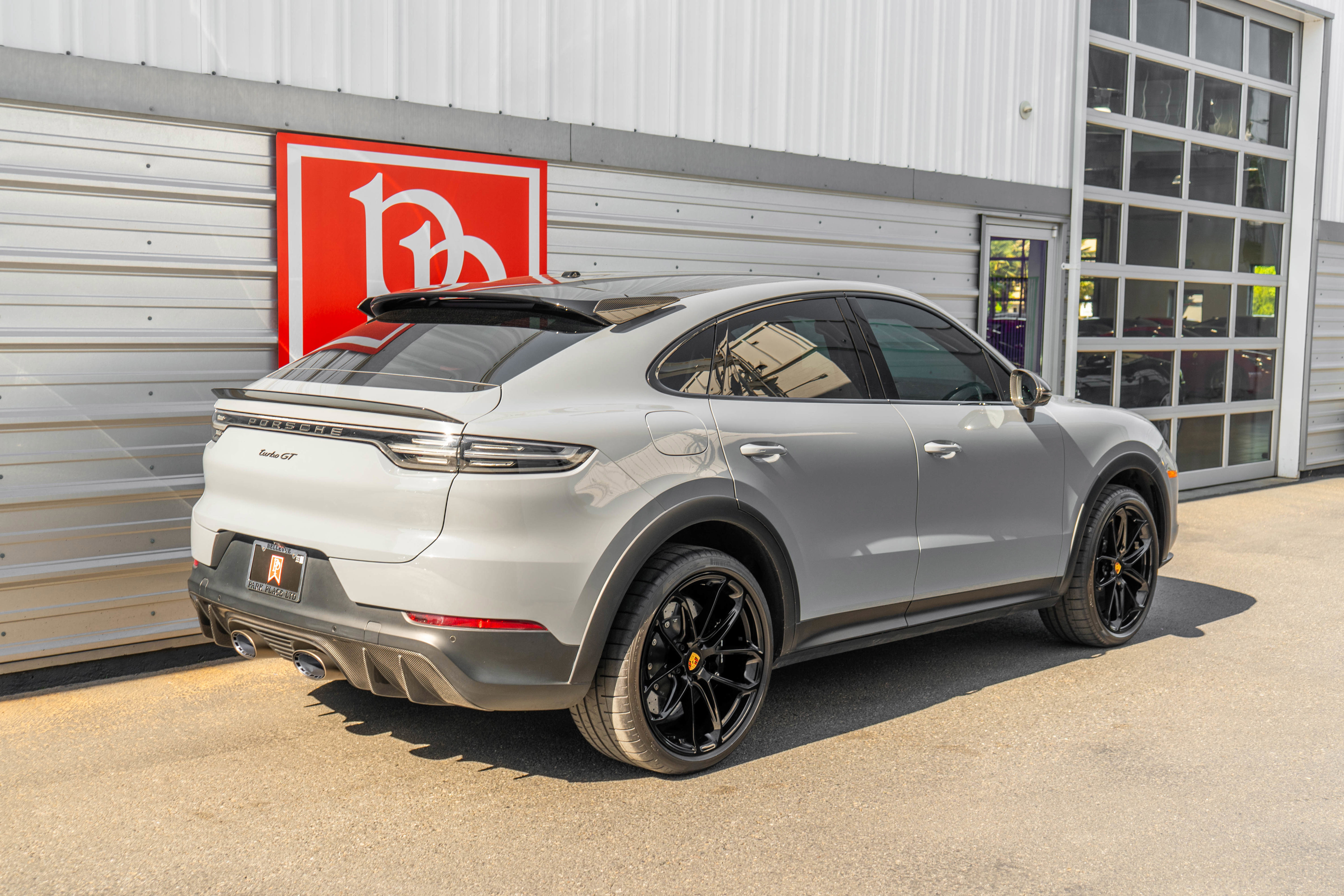 Used 2023 Porsche Cayenne Turbo GT AWD/4WD image 43