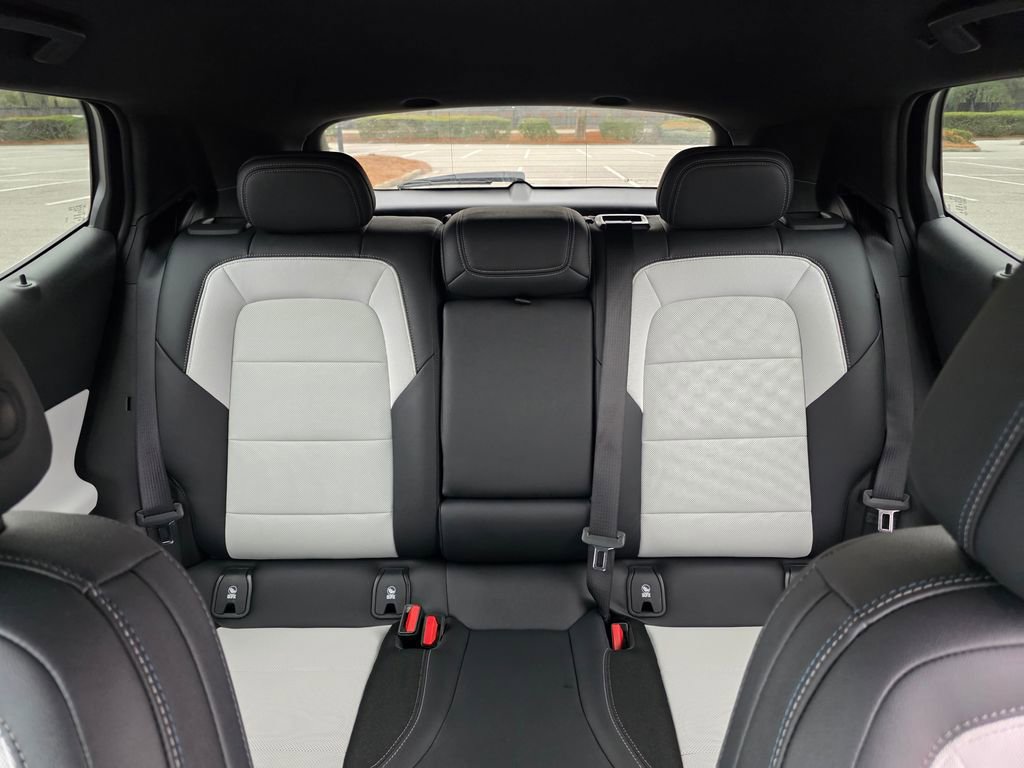 Certified 2025 Chevrolet Equinox EV LT image 26