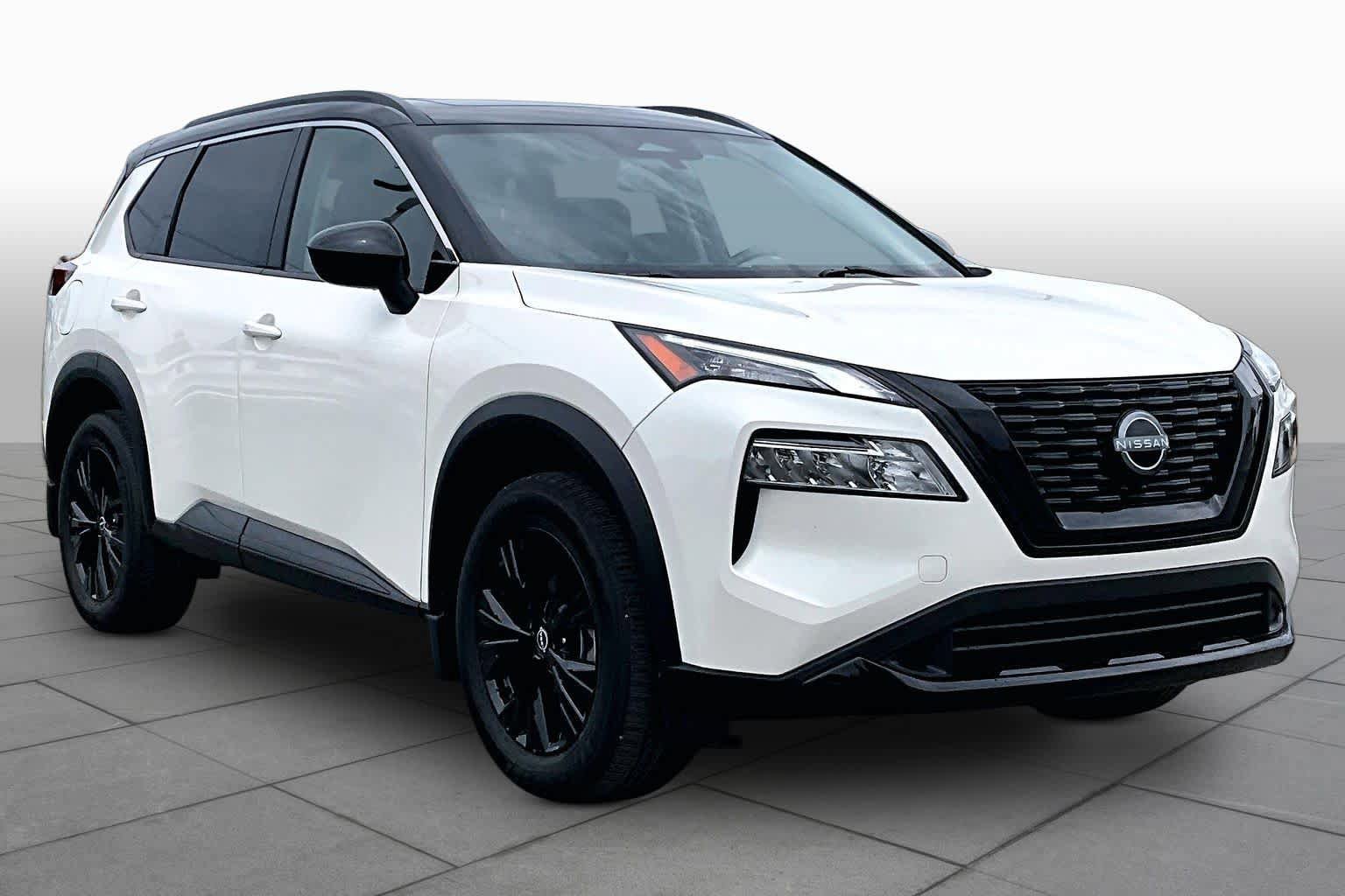 Used 2023 Nissan Rogue SV w/ SV Premium B Package AWD/4WD image 3