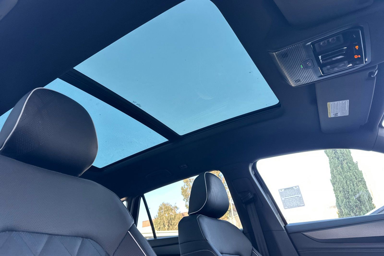 New 2026 Volkswagen Atlas Cross Sport SEL Premium R-Line image 15