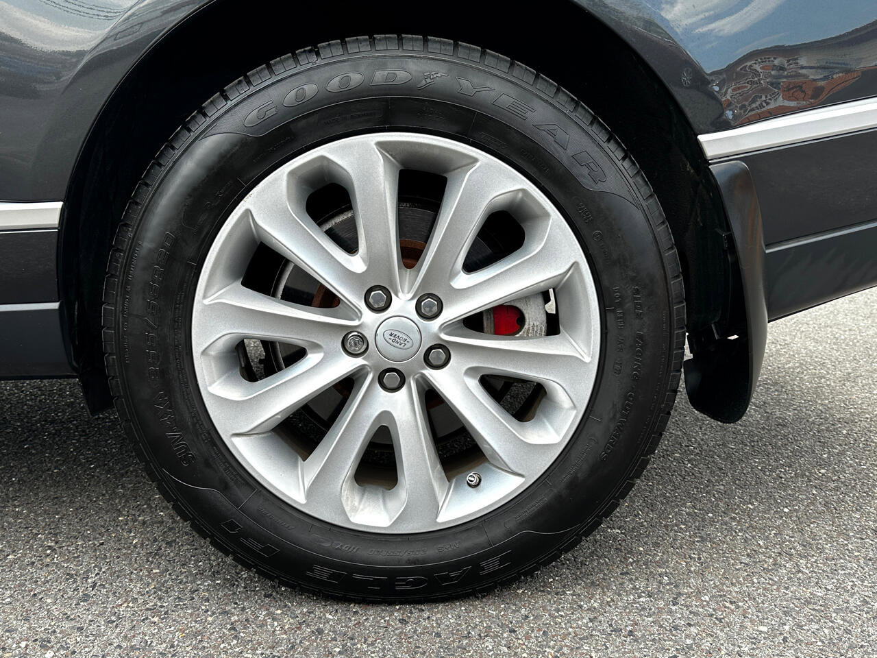 Used 2016 Land Rover Range Rover HSE image 24