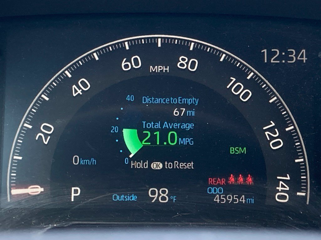 Certified 2025 Toyota RAV4 XLE FWD image 17